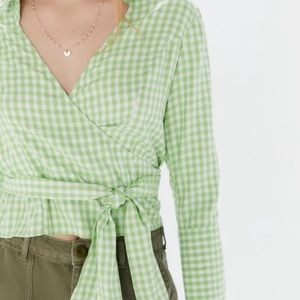 Urban Outfitters Gingham Cropped Tie Blouse